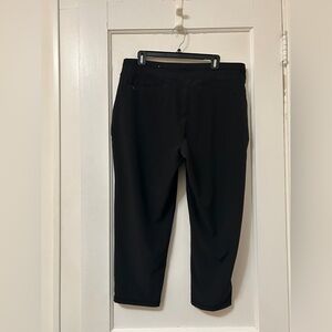 Chico's Black Cropped Ankle Pants